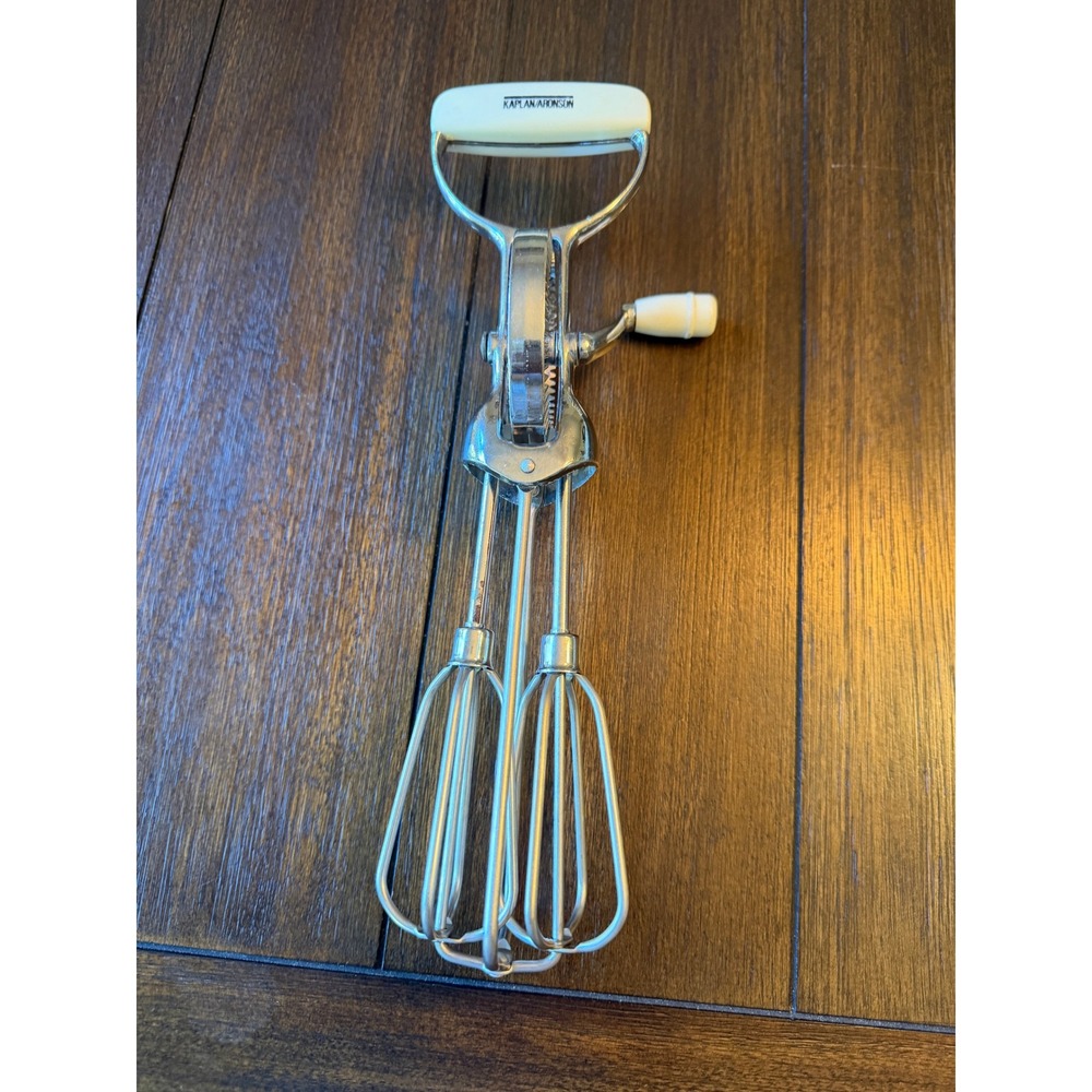 Vintage Kaplan Aronson Hand Crank Egg Beater Manual Rotary Mixer White Handles
